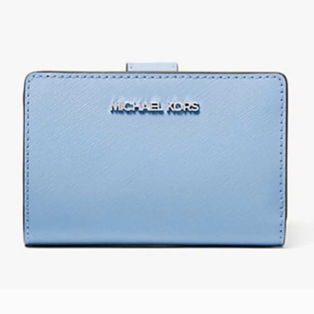 MICHAEL KORS JET SET TRAVEL MEDIUM BIFOLD COIN ZIPPER WALLET LIGHT SKY (NWT)